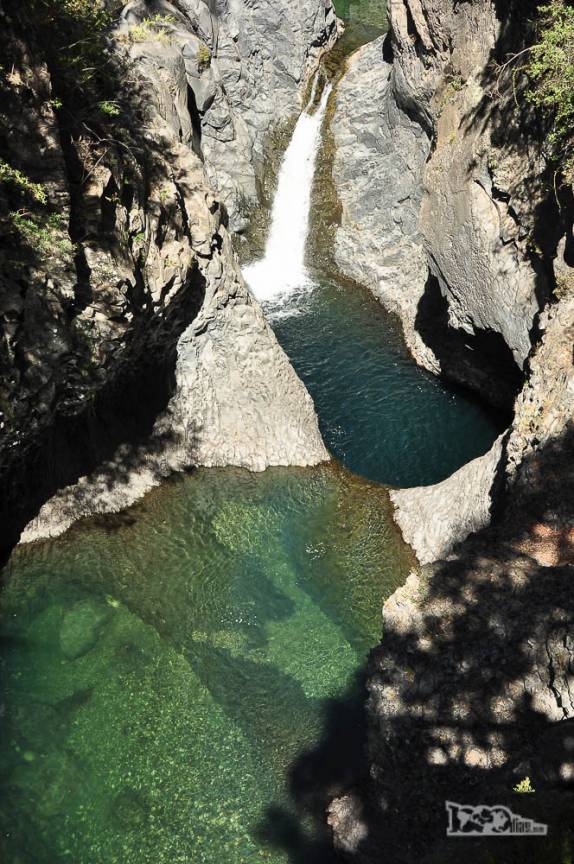 Algumas das 'taças', as piscinas naturais no Parque Nacional Radal Siete Tazas, no centro-sul do Chile